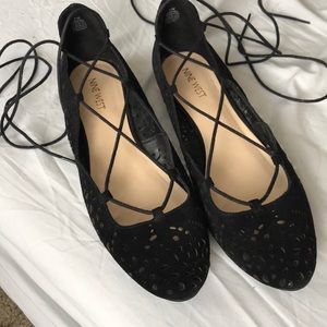 Nine West lace up flats - super cute & stylish!